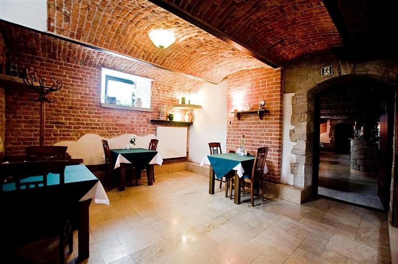 Hotel Restauracja Pod Parowozem Ostrowiec Świętokrzyski Exterior foto