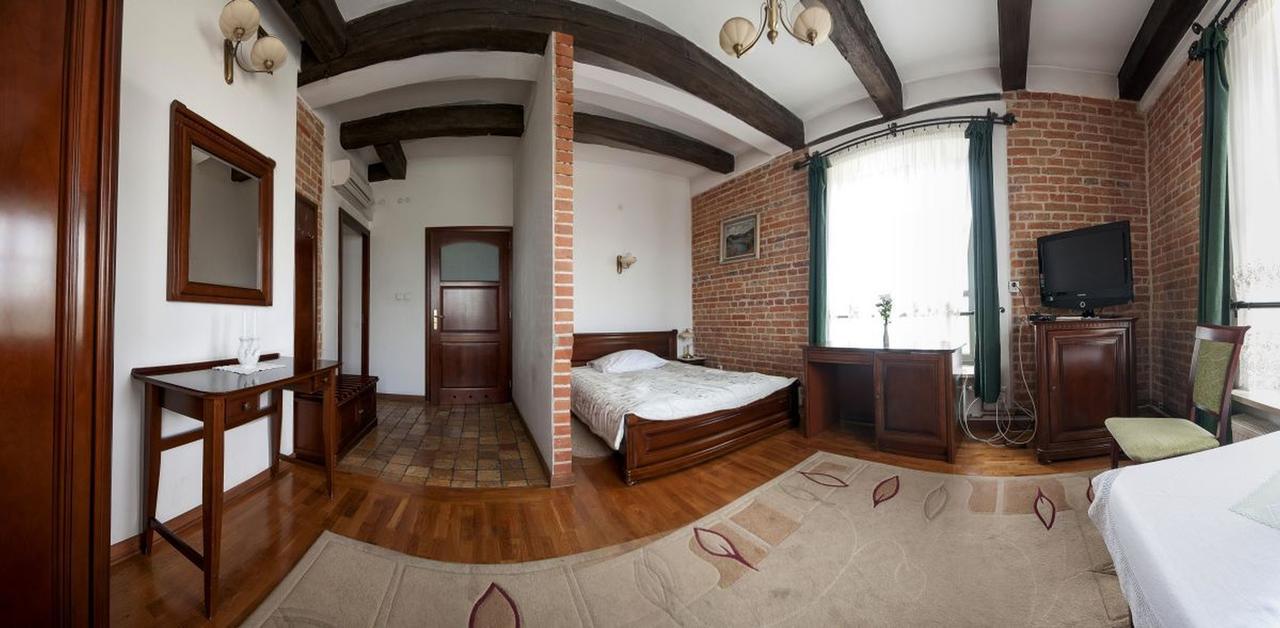 Hotel Restauracja Pod Parowozem Ostrowiec Świętokrzyski Exterior foto
